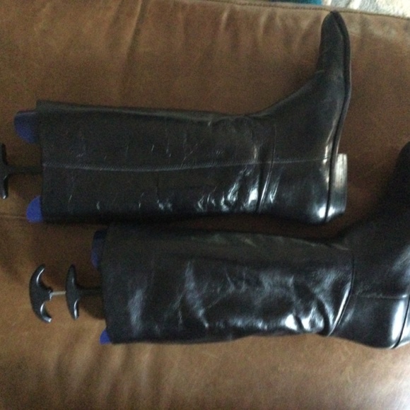 9 West Flat Leather Slip in Boot 👢 - Picture 2 of 12